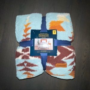 Pendleton Sherpa Blanket 66x92 NWT